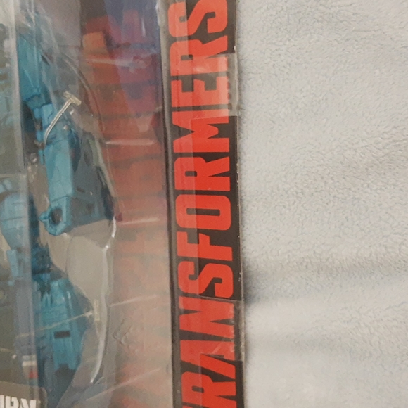 Transformers Generations Deluxe Class Titans Return BLURR & HYPERFIRE SEALED - Picture 10 of 14